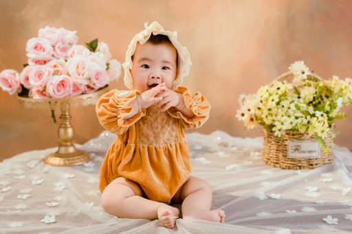 大兴安岭宝宝吐舌头怎么回事 大兴安岭宝宝吐舌头怎么回事